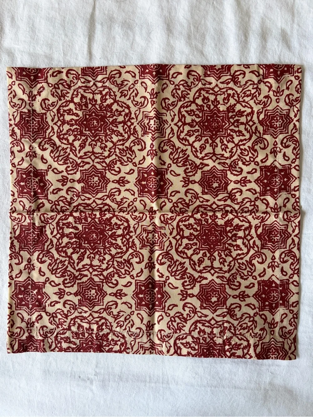 Pottery Barn Set of 8 Cotton Cloth Cocktail Napkins 10x10 New in Box Batik